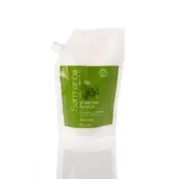 Gel-mains-ER-scaled-600x899