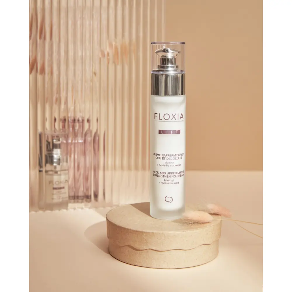 2-Creme-Raffermissante-Cou-et-Decollete-scaled