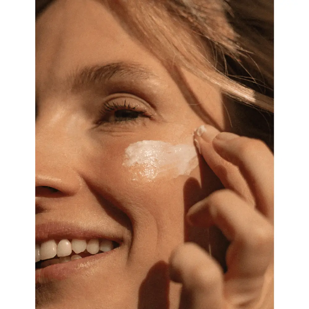 CREMEESSENTIELLEZOOMTEXTURE