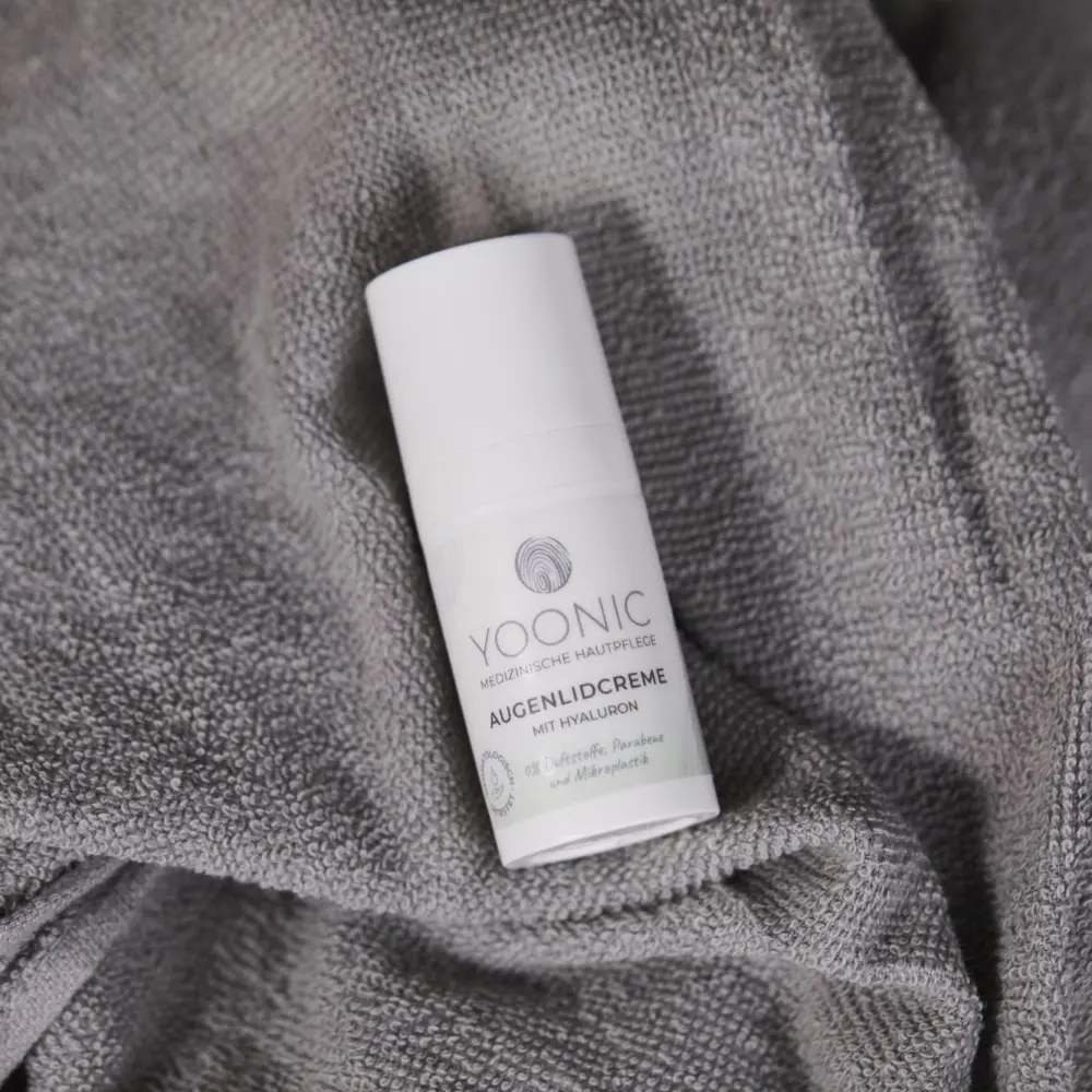 yoonic_1_0070_0bcd94ec-8074-4113-bfdc-da5f7b41673a_1800x1800