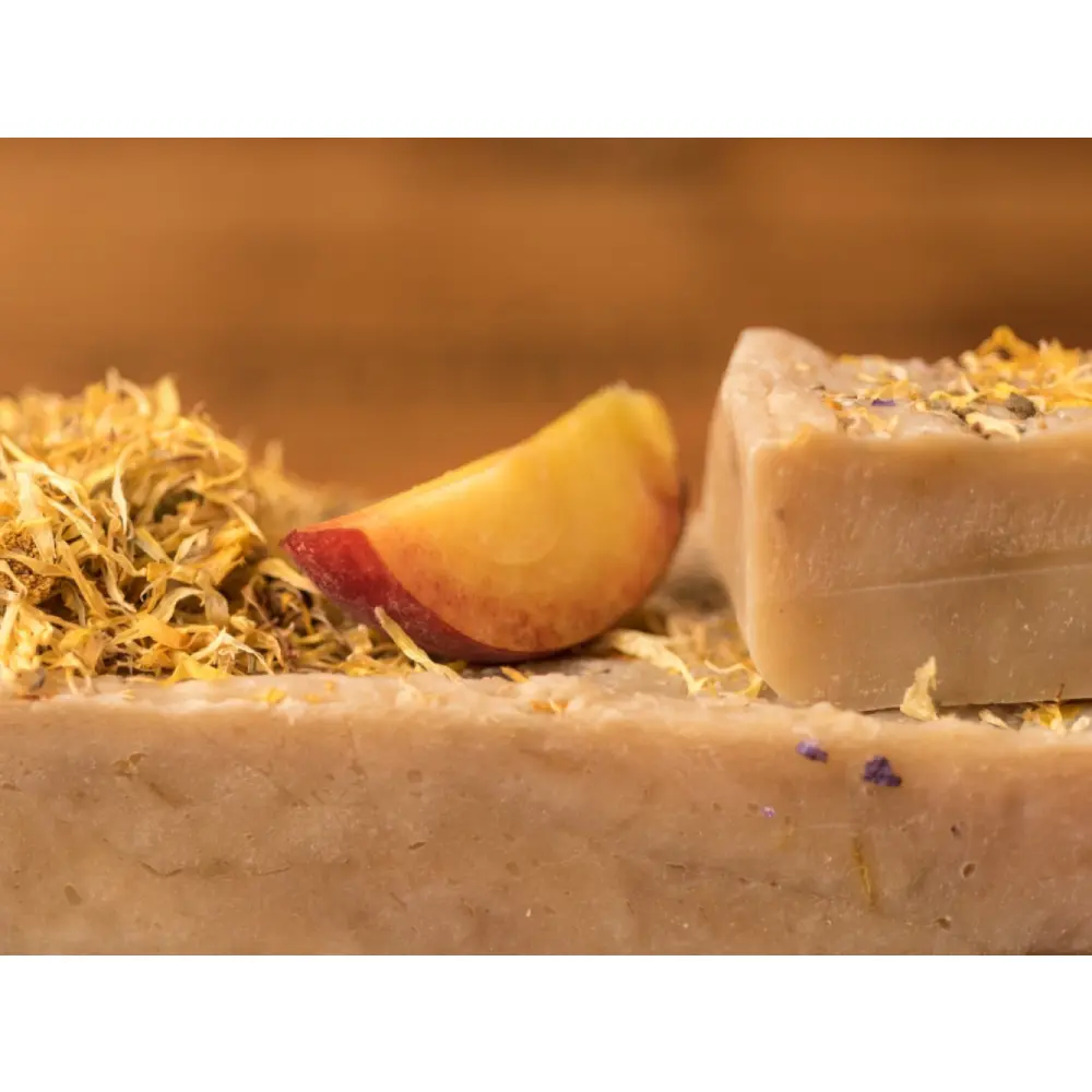 Sapone-naturale-alla-calendula-e-pesca-1