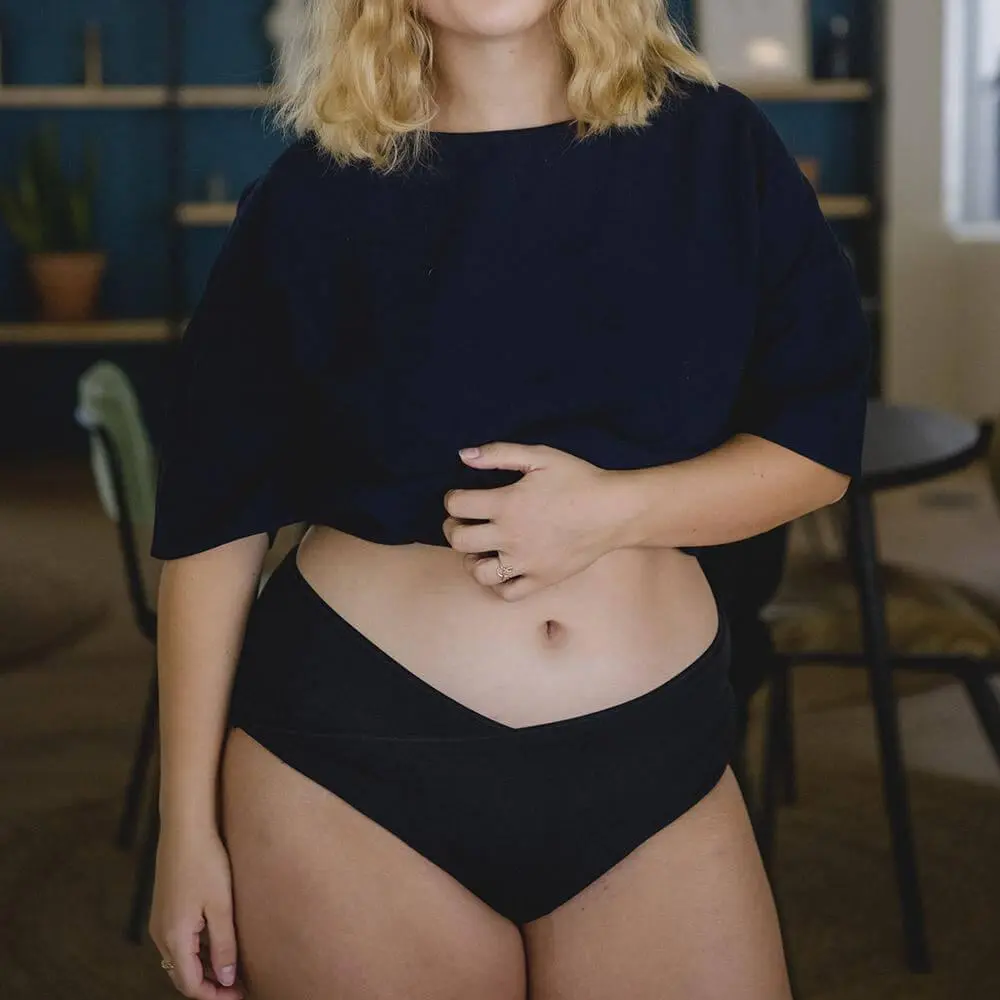 simone-face-web-sw_1800x1800