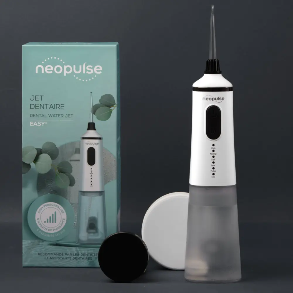 Jet-dentaire-NEOPULSE-EASY-hydropulseur-avec-packaging-3770014324399-1200px