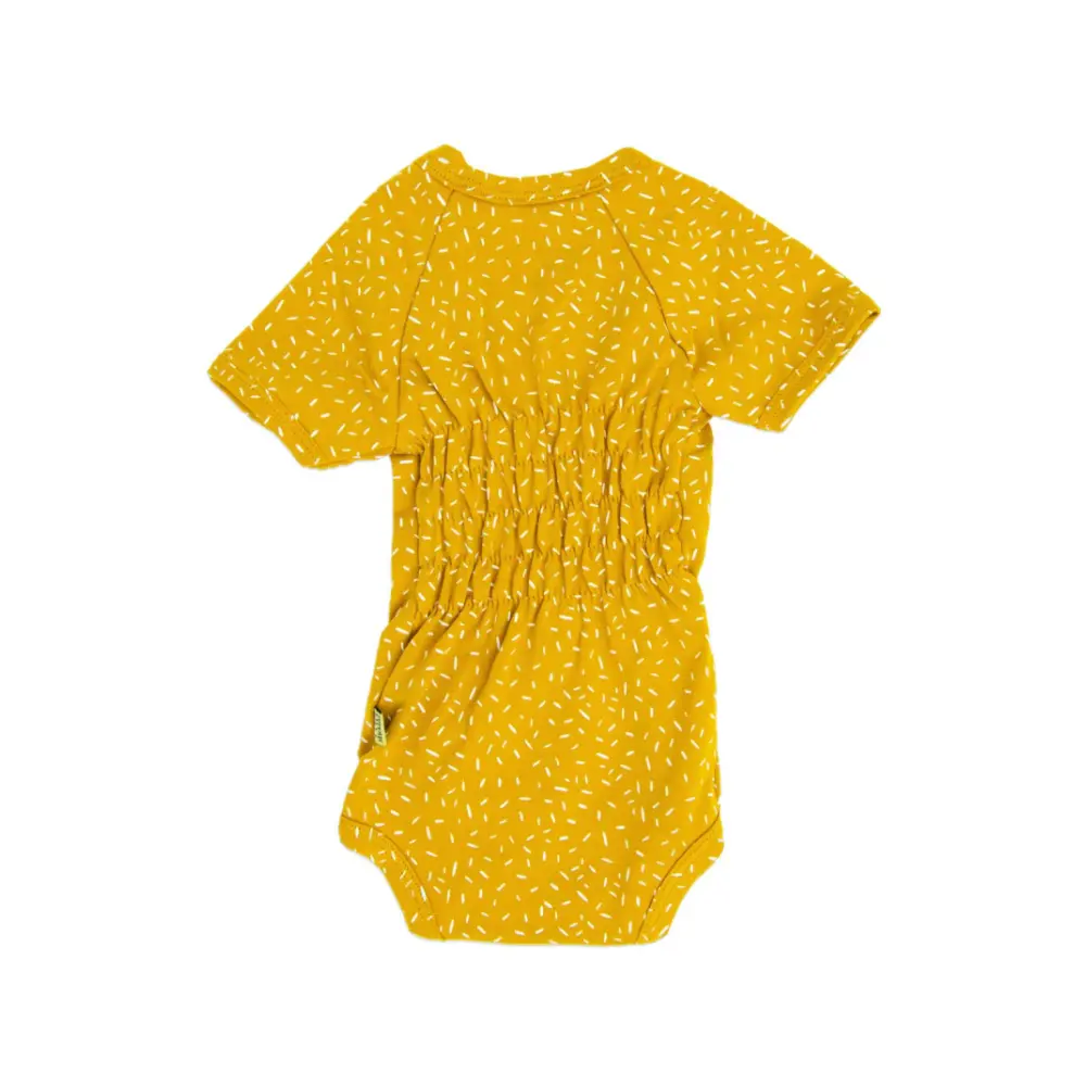 Baby-wickelbody-kurzarm-senfgelb-optimale-passform