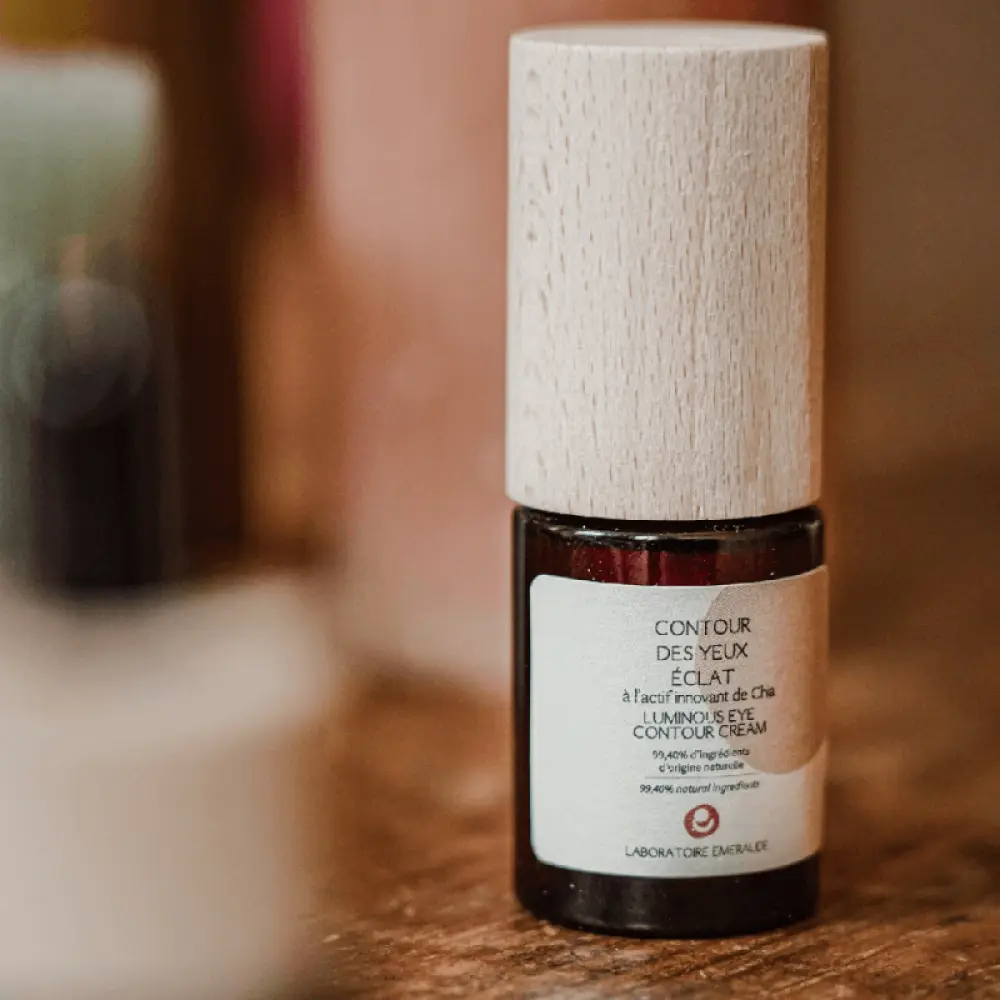 contour-des-yeux-eclat