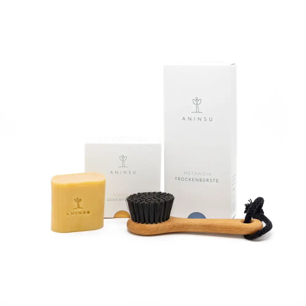 Bundle-Gesichtsseife-Trockenbuerste-02-1500