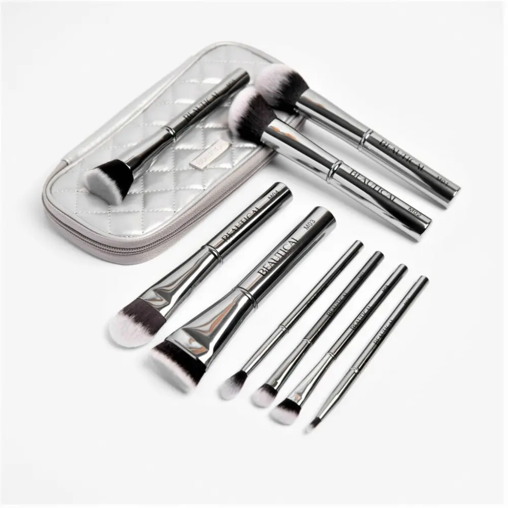 BEAUTICAL-METAL-GLAM-Brush-Set_lifestyle6-1024x1024