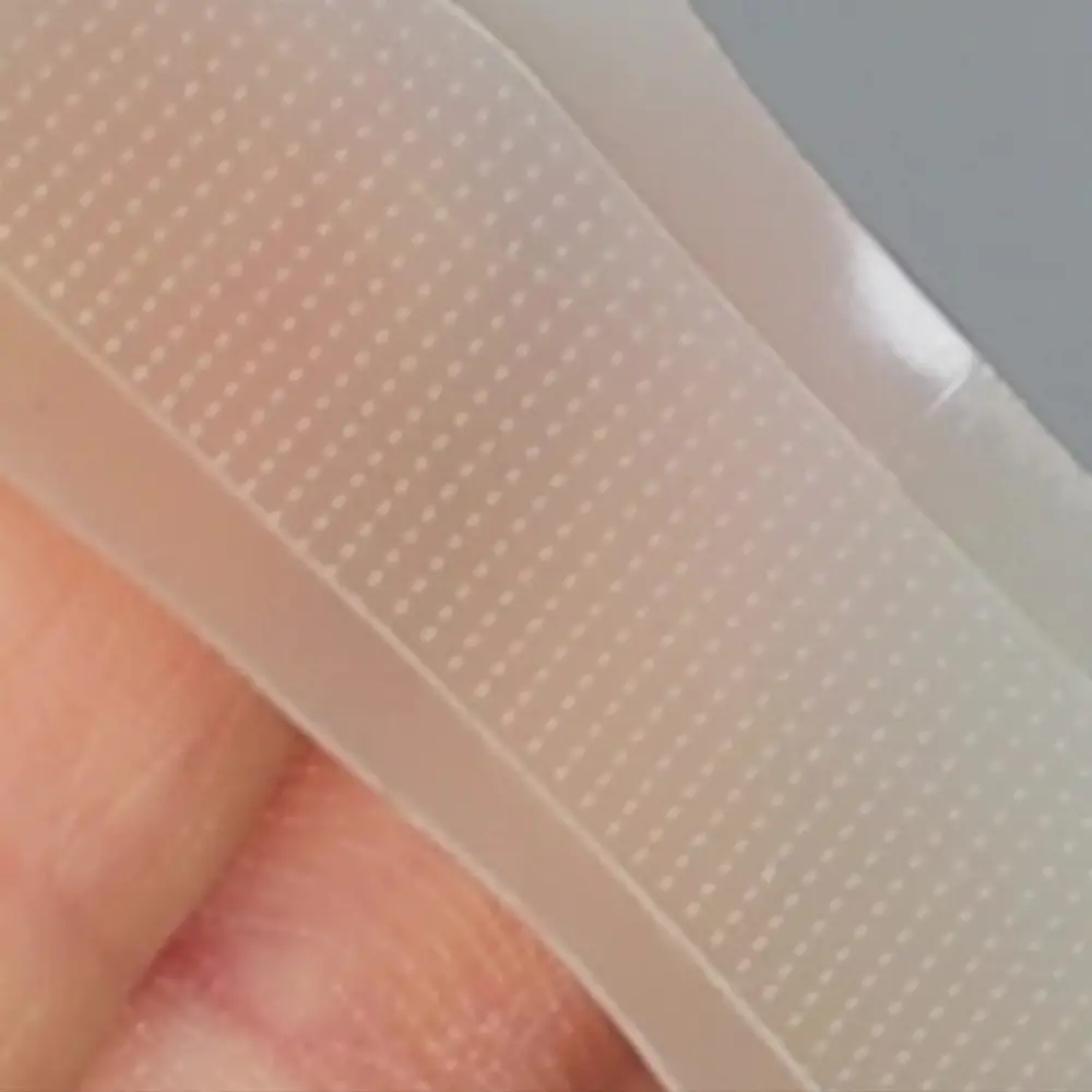 BEAUTICAL-Microneedle-Eye-Patches_Moment6_square-1024x1024