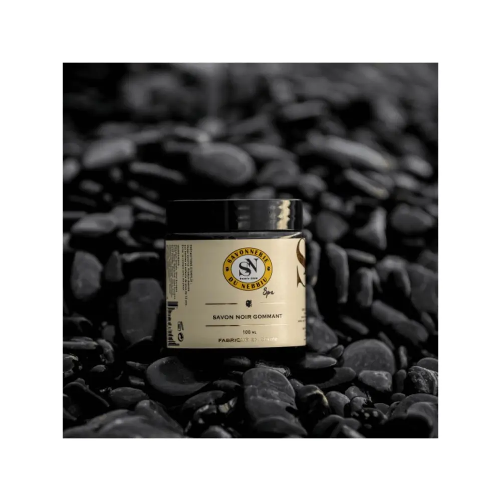 savon-noir-gommant-visage