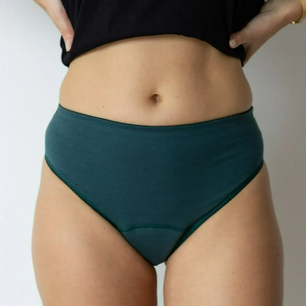 Astree-Les-Culottees-De-Saturne-3_2c079a09-97f7-423b-9700-189eadef7110