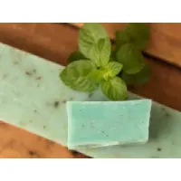 Sapone-naturale-alla-menta-Menta-Frisky-1