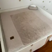 Wickelauflage mit abnehmbarem Bezug Waffelpique/Frottee 75x75 +2 Bezüge Wickelauflage mit abnehmbarem Bezug Waffelpique/Frottee 75x75 +2 Bezüge