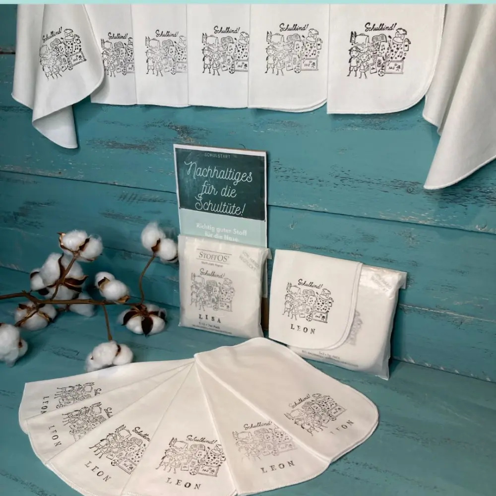 SchulkindHANDDRUCK7StoffOS_HANDDRUCK_VornameindividualisiertinPergamintuetemitSchultuete_2