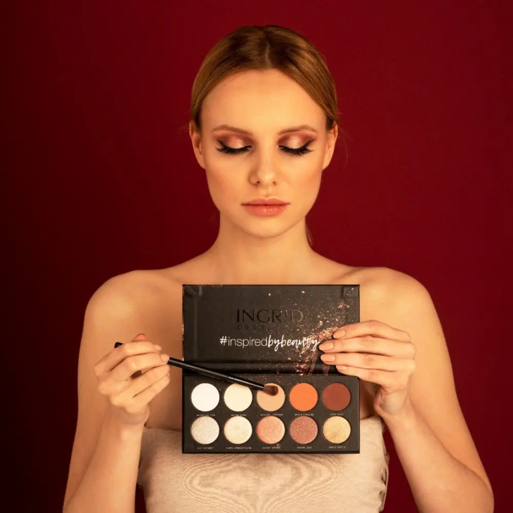 i_eyeshadow_palette_nude_5907619823738_-1-carre