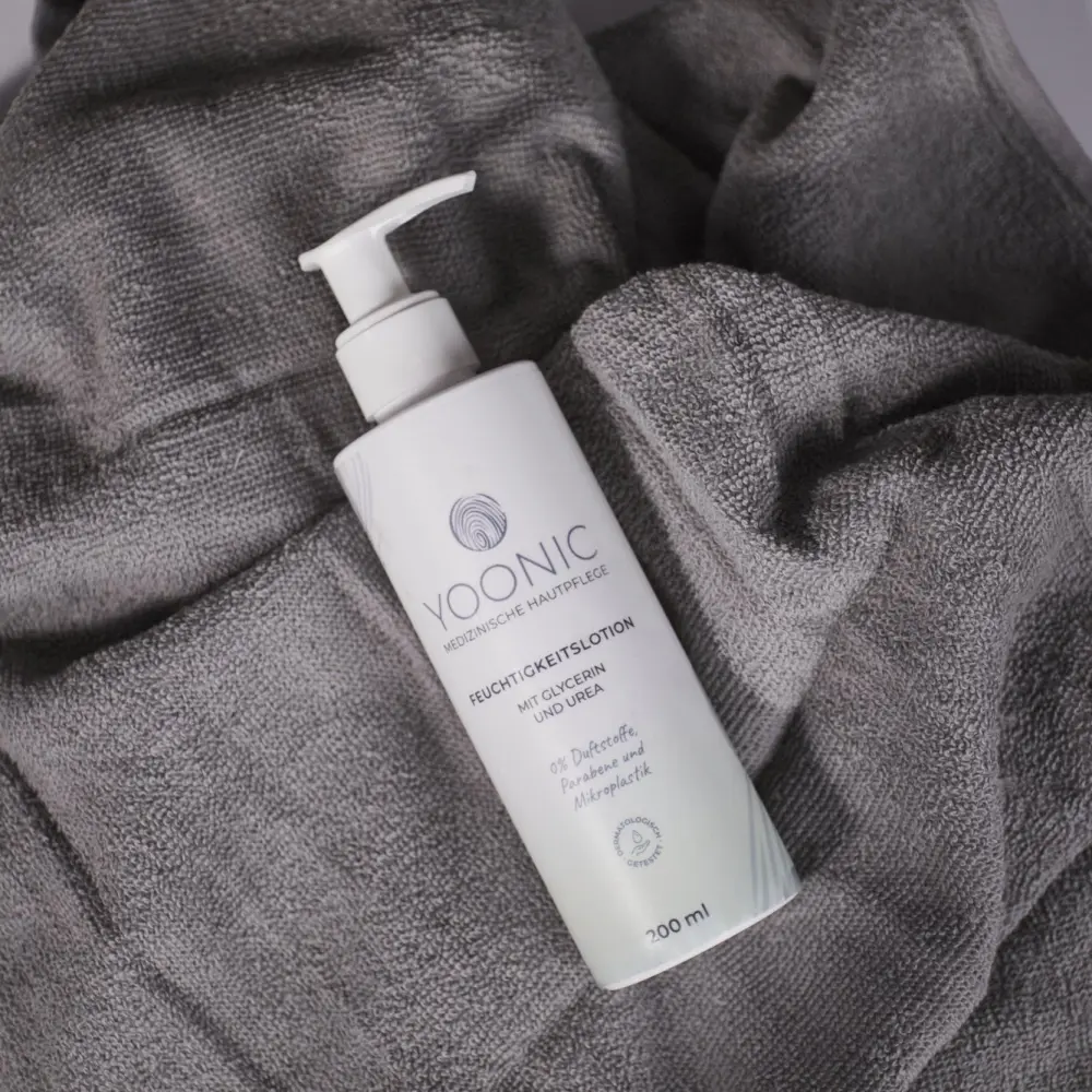 yoonic_1_0076_1800x1800