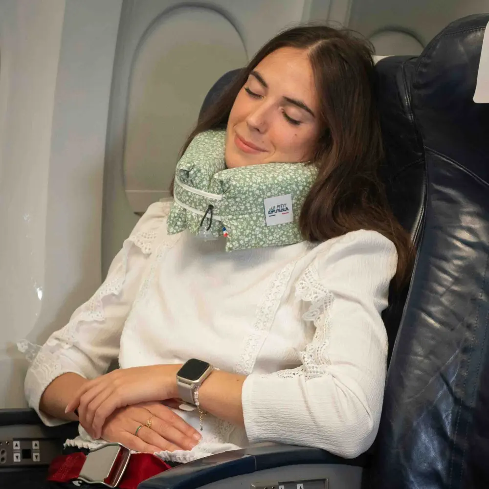 Coussin_de_voyage_printemps_2024_profil