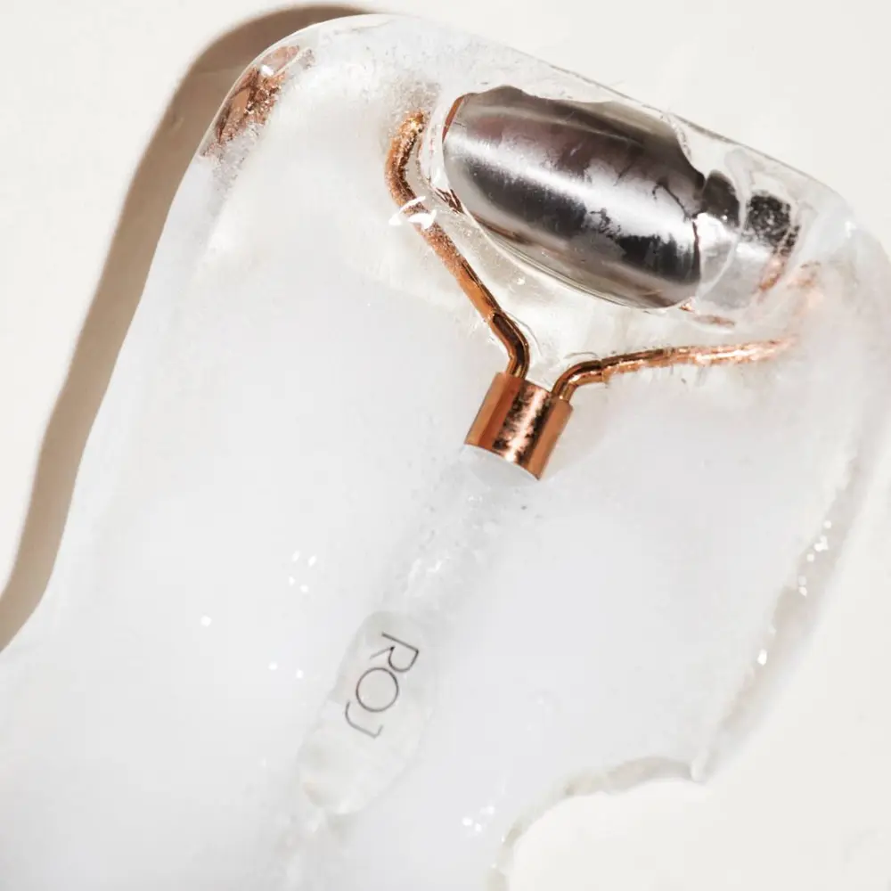 ROLL-ON-CRYO-Roll-On-Jade-2_2000x