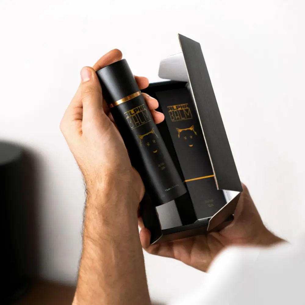03_AlphaBalm-Lifestyle-07
