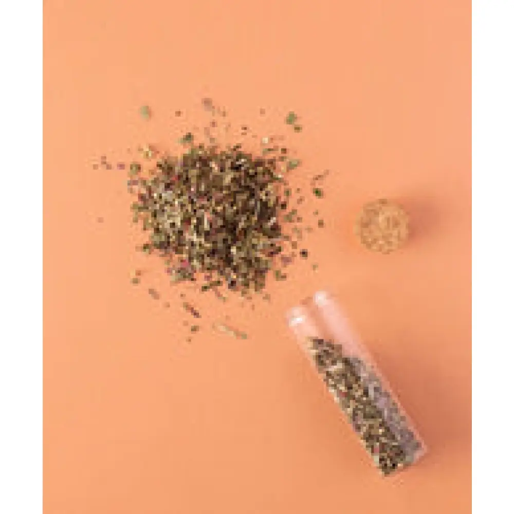 Zoom-melange-jambes-lourdes-plantes-biologiques-pres-des-reines