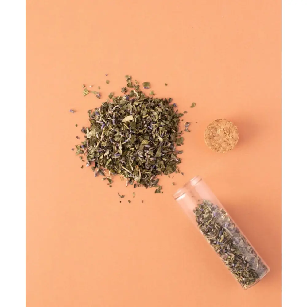 Zoom-melange-relaxation-plantes-biologiques-pres-des-reines