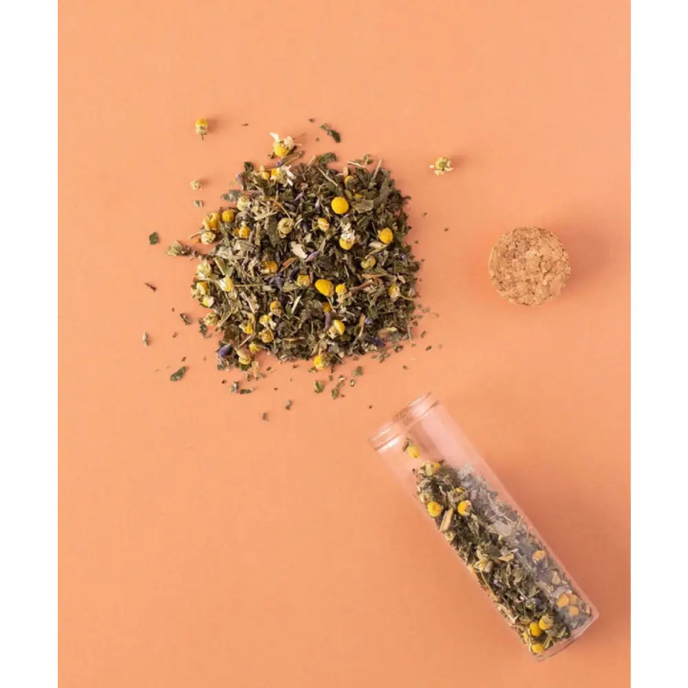 Zoom-melange-sommeil-plantes-biologiques-pres-des-reines