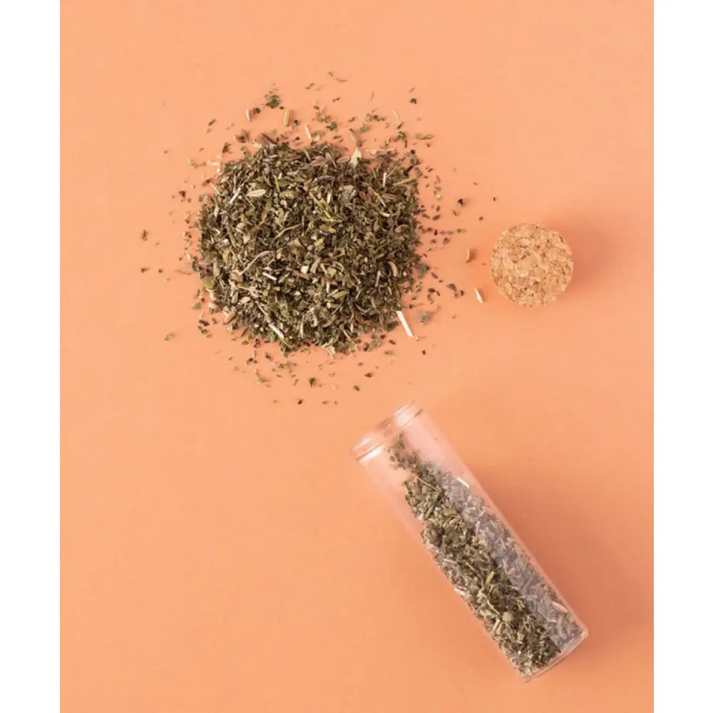 Zoom-melange-ballonnements-plantes-biologiques-pres-des-reines