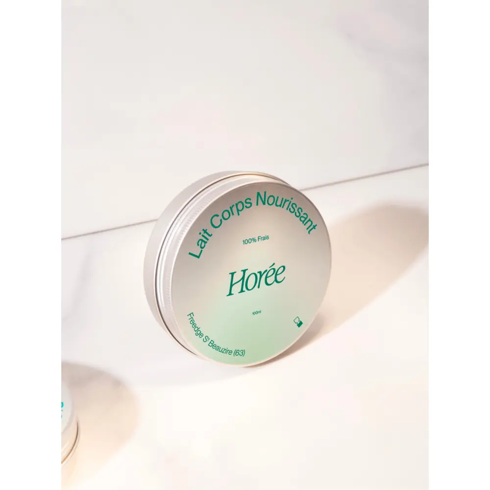 HOREE-LAIT-CORPS-NOURRISSANT-DEBOUT