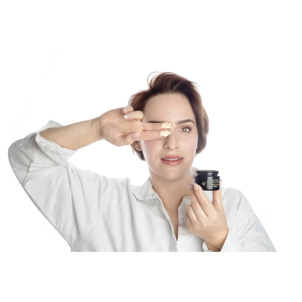 nanu-nutrient-face-cream-2-ezgif.com-jpg-to-webp-converter