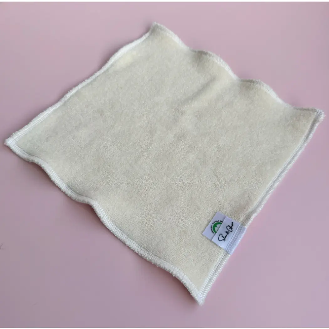 lingettes-demaquillantes-peaux-sensibles