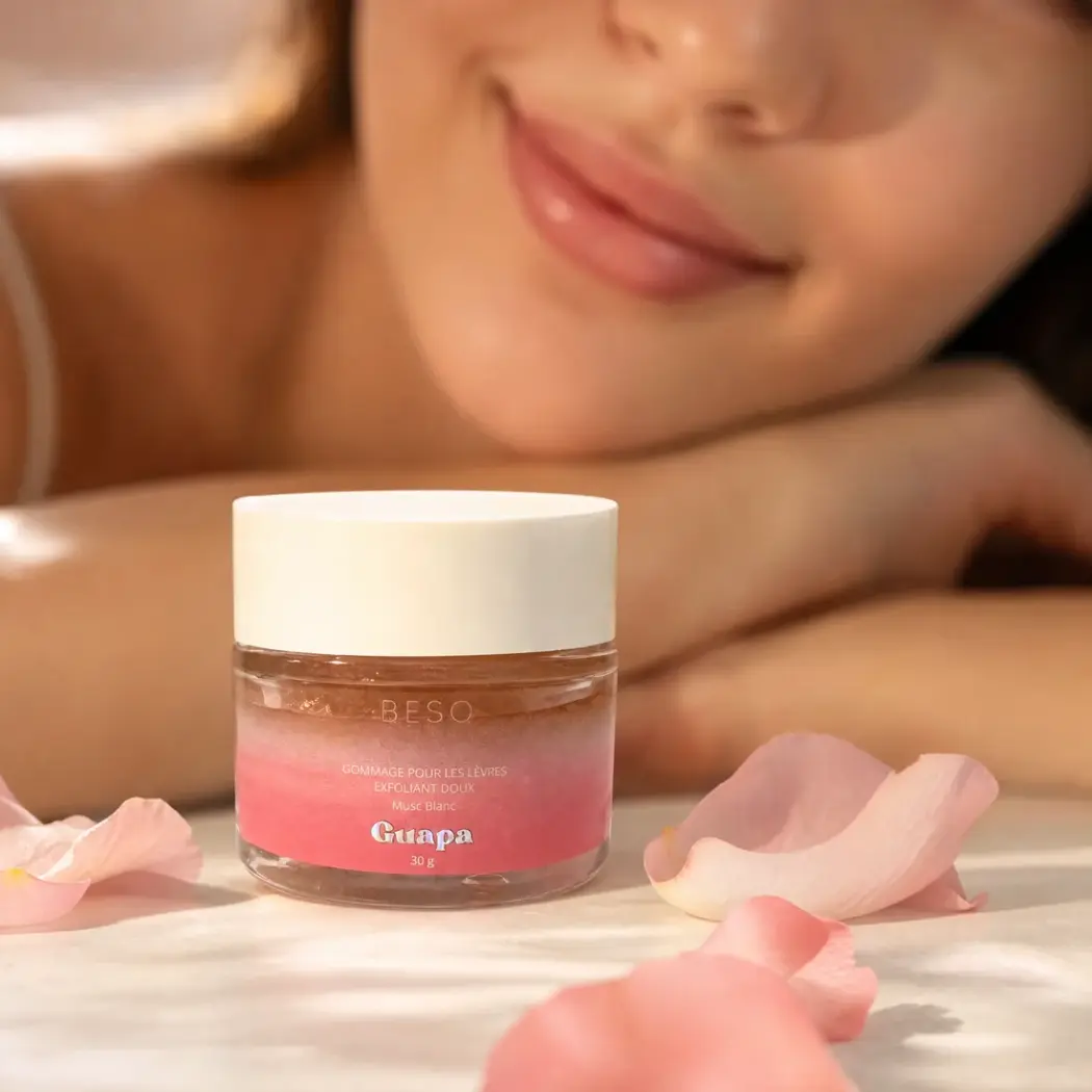 GOMMAGE LÈVRES EXFOLIANT DOUX - MUSC BLANC - 30G — GUAPA